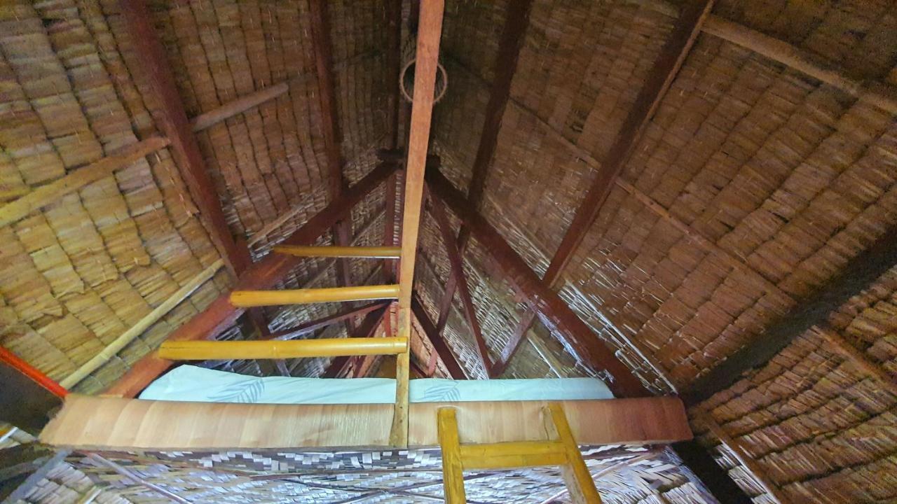 Calatagan'S Bahay Kubo - With Beach Access Luaran gambar