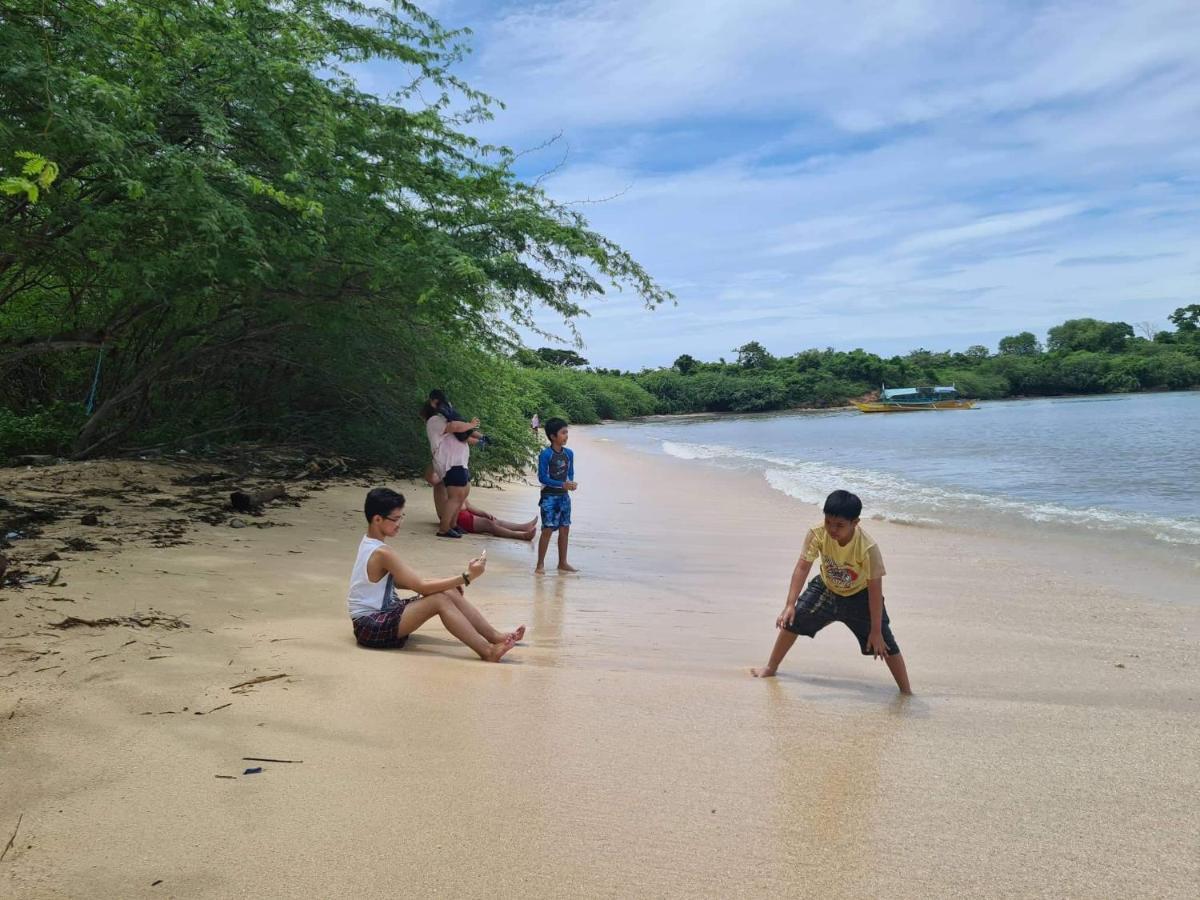 Calatagan'S Bahay Kubo - With Beach Access Luaran gambar
